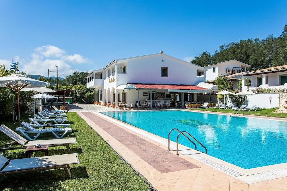 Paradise Inn Liapades Corfu Экстерьер фото