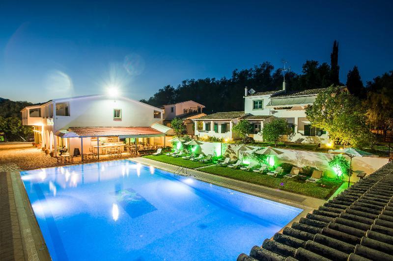 Paradise Inn Liapades Corfu Экстерьер фото